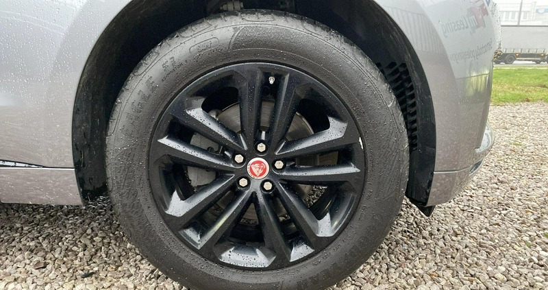 Jaguar F-Pace cena 139900 przebieg: 97000, rok produkcji 2020 z Uniejów małe 379